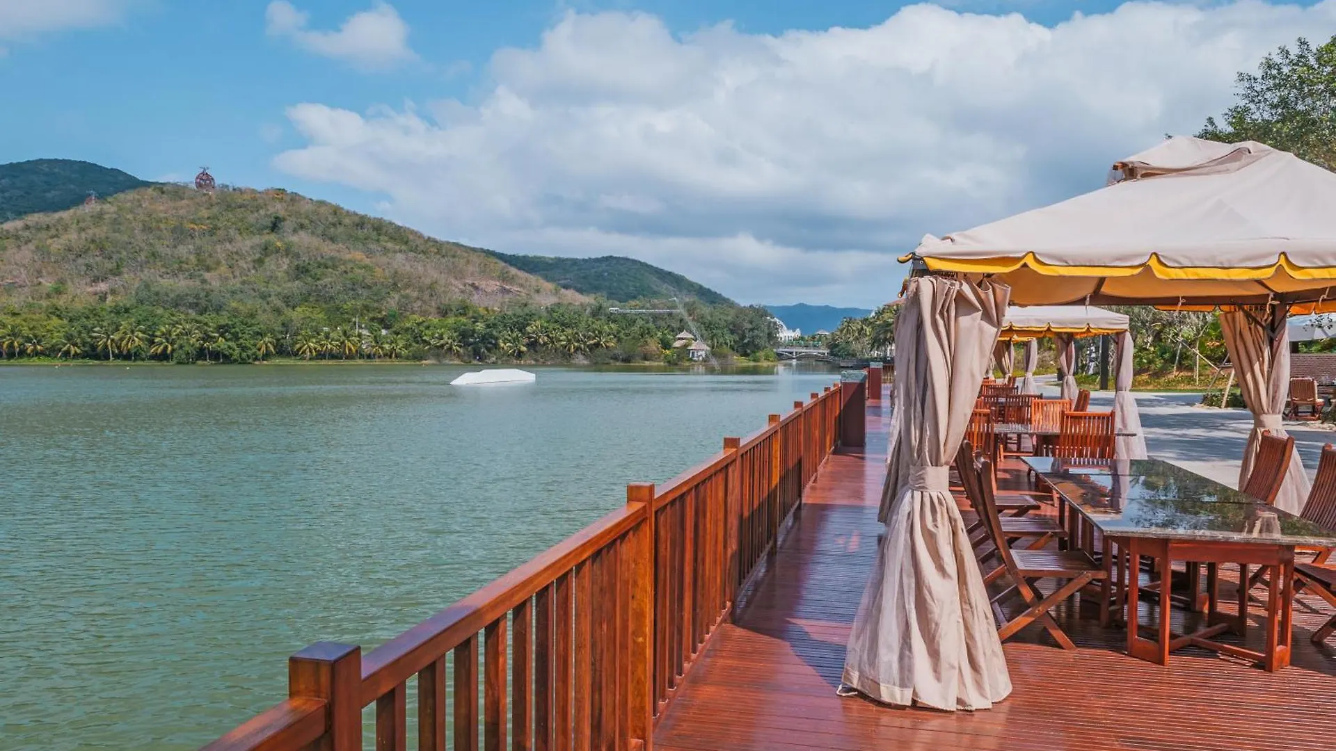 Palace Resort Yalong Bay Sanya
